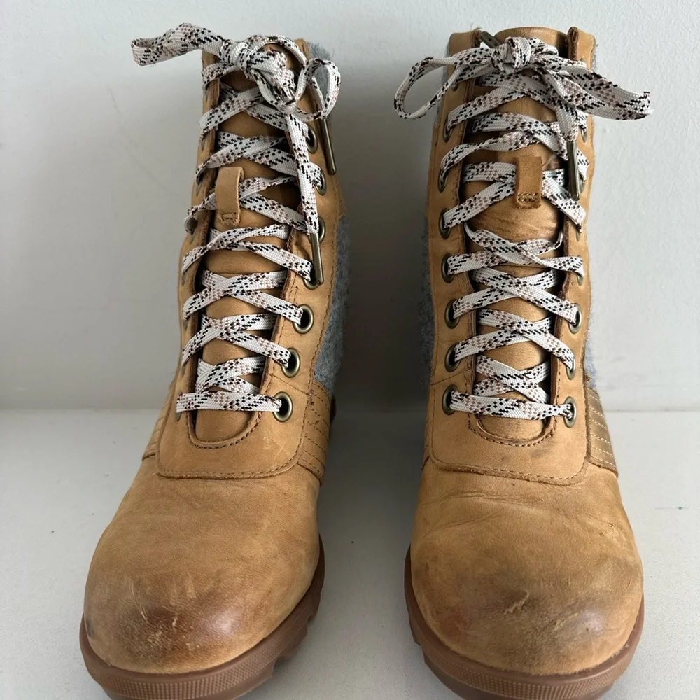 Sorel Joan Of Arc Lexie Wedge Boots Women Size 8.5 Tan Gray Leather Wool Lace Up - Picture 4 of 9